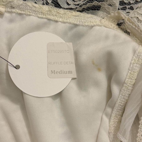 🤍 Babydoll Ruffled Lace Top 🤍 - Picture 3 of 4